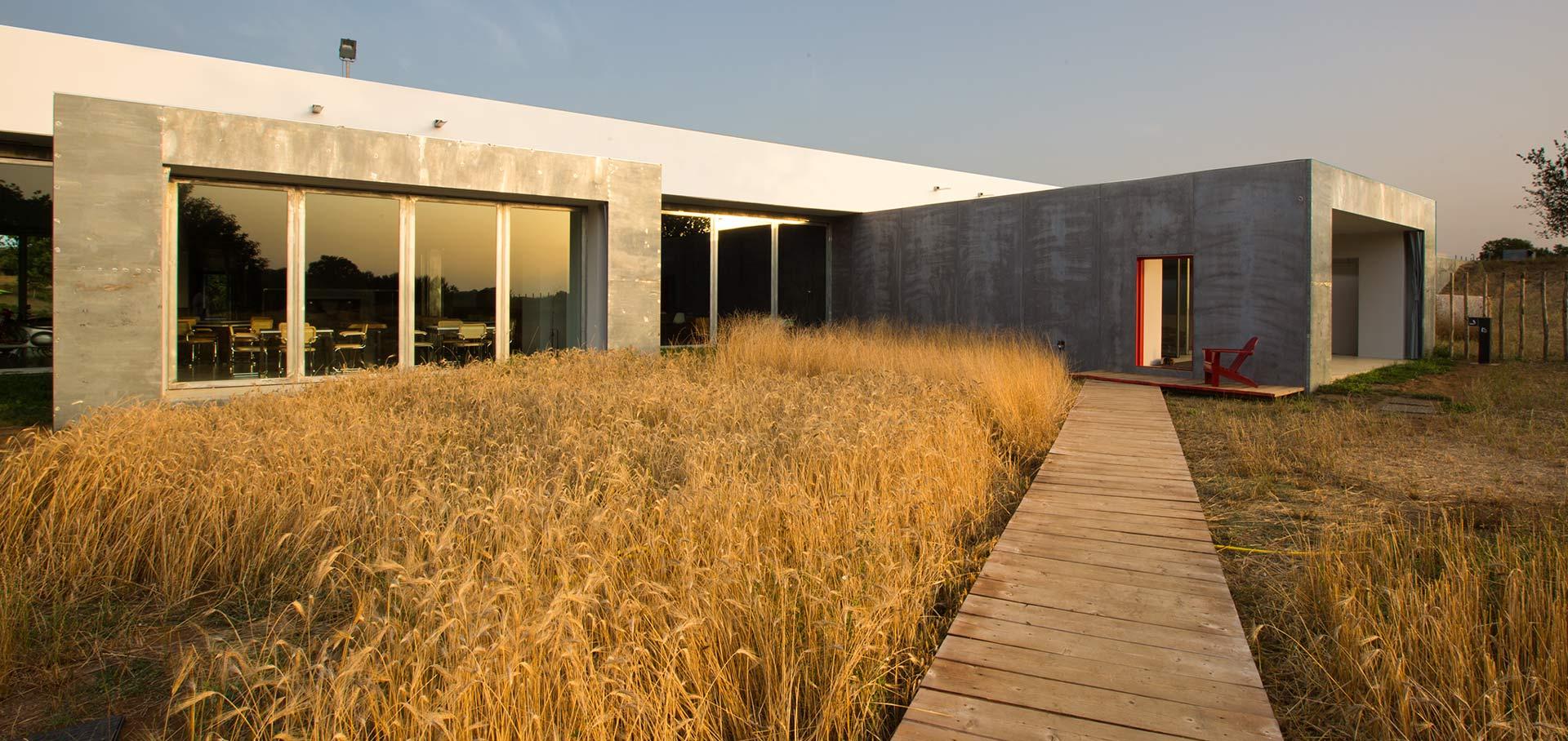 Vista esterna del Antonello Colonna Resort & Spa nella Valle Fredda