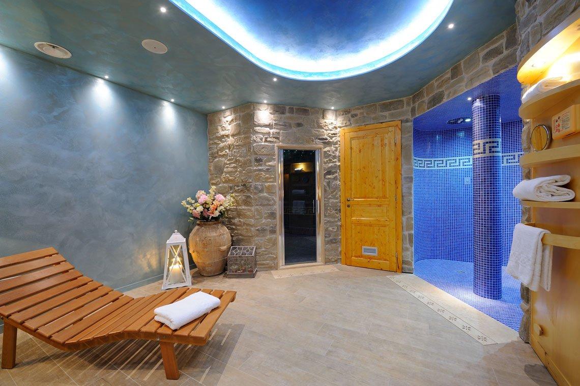 Panoramica area umida: sauna, bagno turco e docce