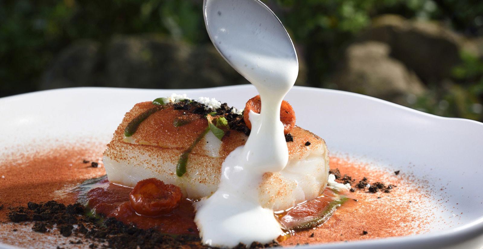 Cucina gourmet del Se.Ta. Restaurant con vista piscina