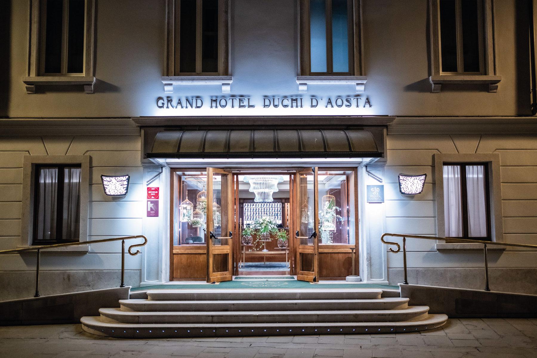 Ingresso del Grand Hotel Duchi d'Aosta