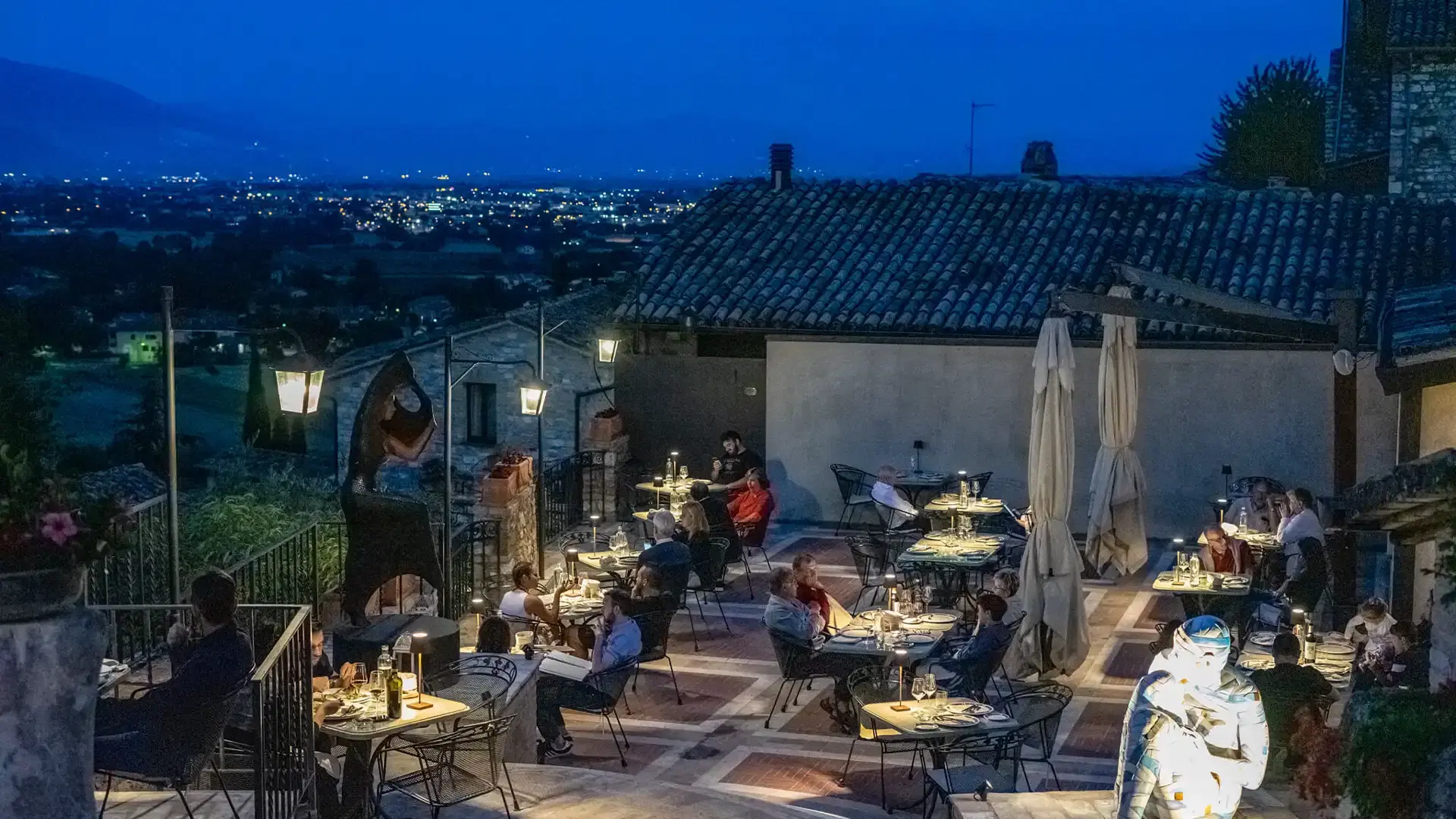 Esterno hotel e piscina