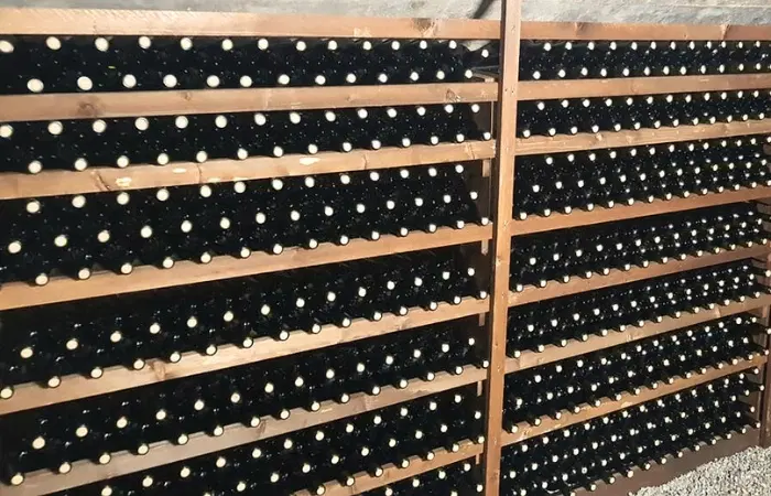 Cantina ampia selezione di vini