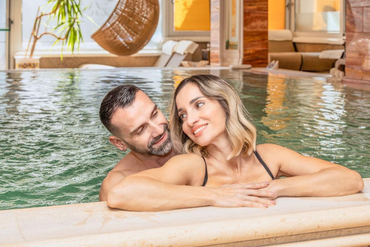 Area SPA con lettini idromassaggio