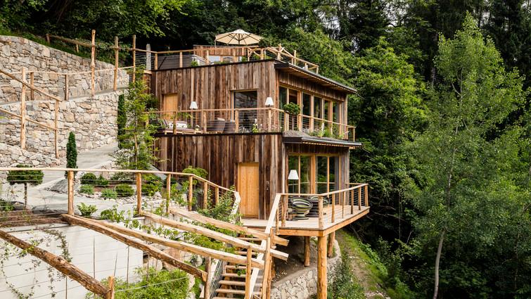 Wald-Chalet in stile baumhaus con dachterrasse privata