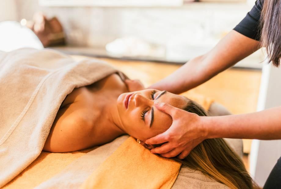 Vital Spa con vista panoramica sulle montagne