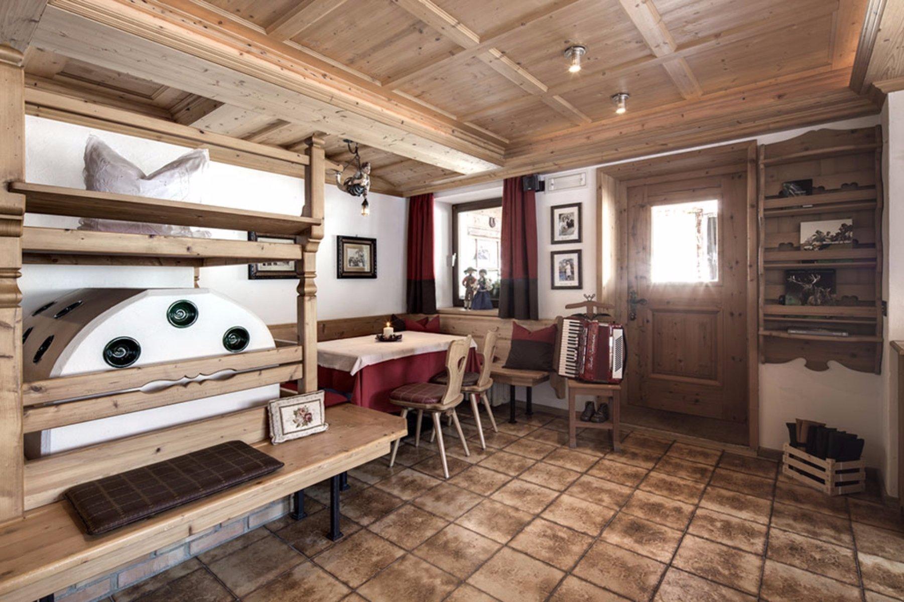 Vista dell'hotel dalle Dolomiti