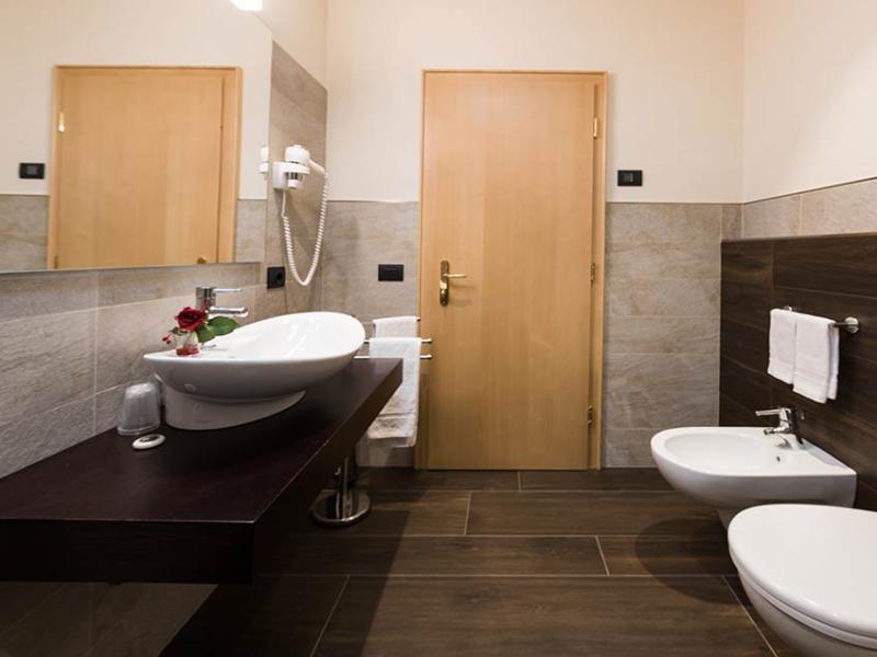 Junior Suite con vasca idromassaggio cromoterapia