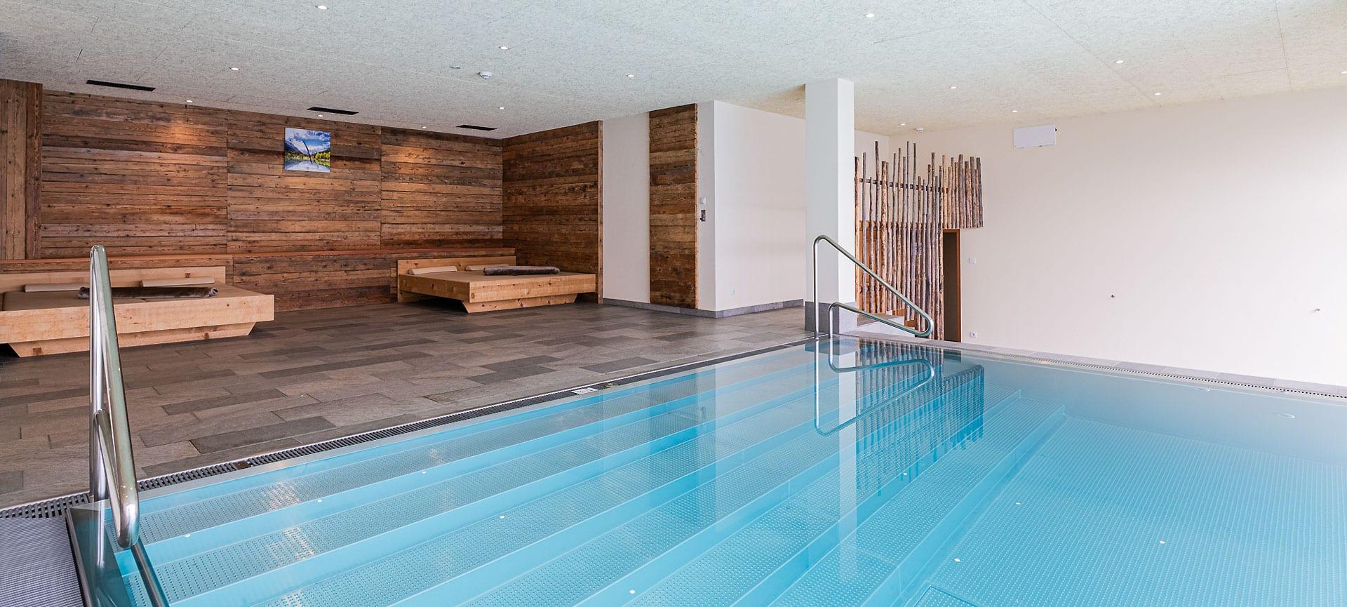 Infinity pool con vista sulle Dolomiti