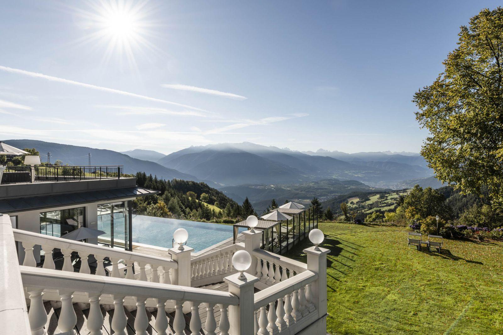 Dettaglio esterno hotel