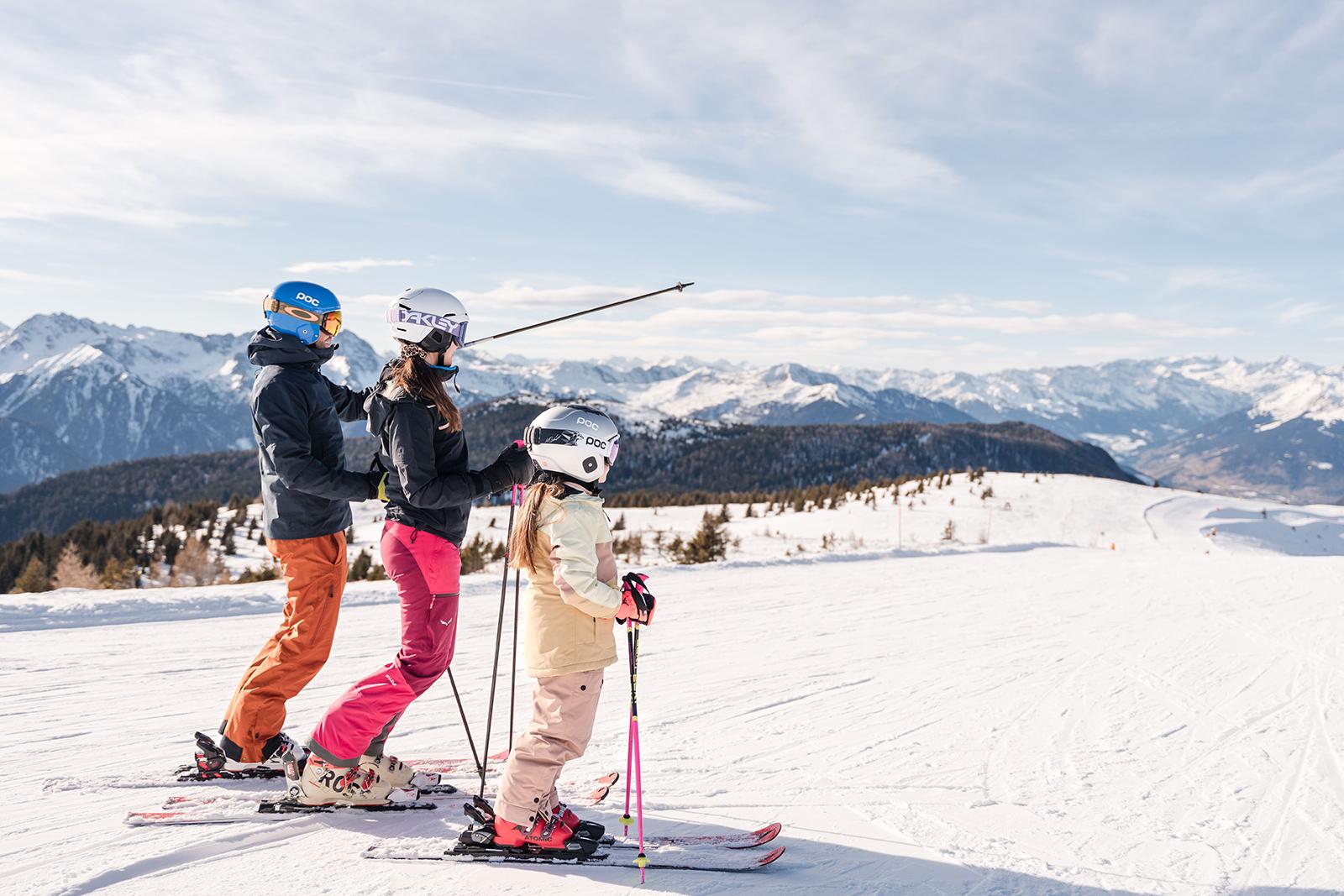 Sciatori sulle piste