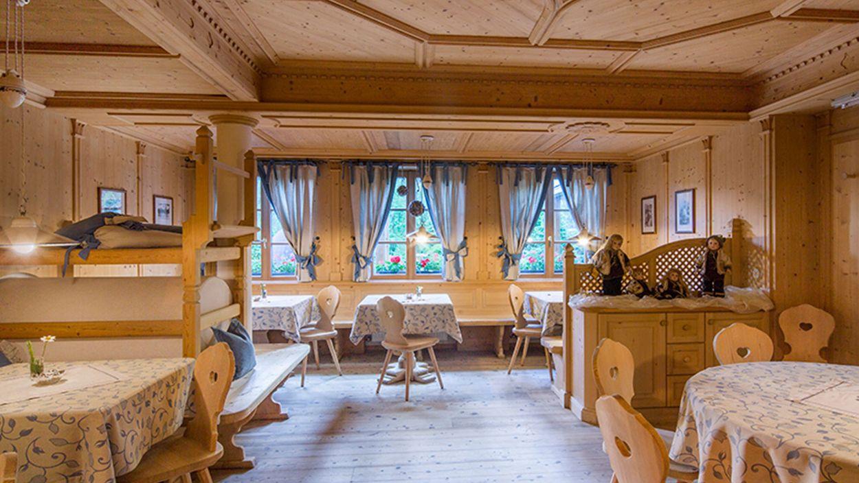 Ambiente interno salotto hotel