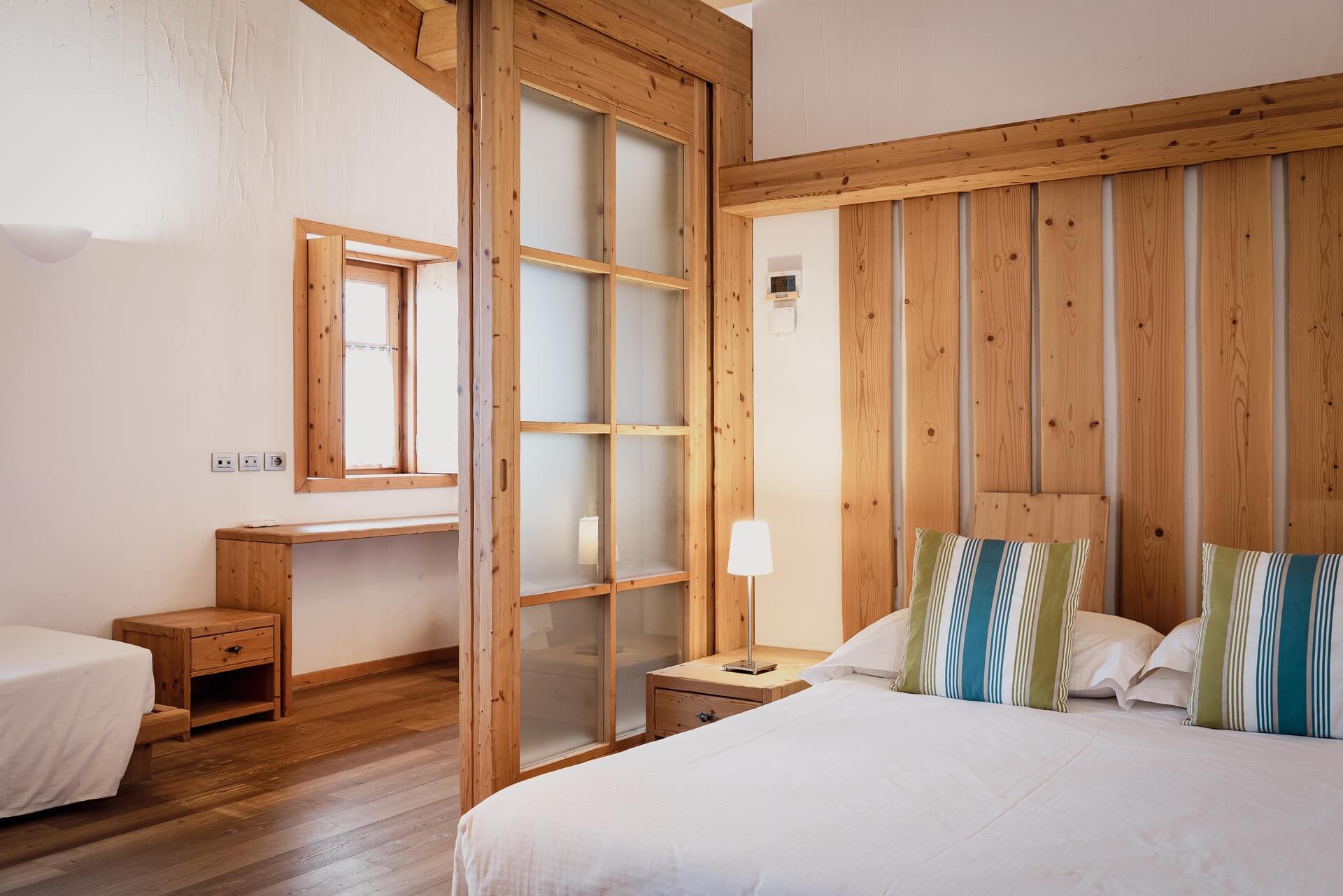 Country Chalet camera