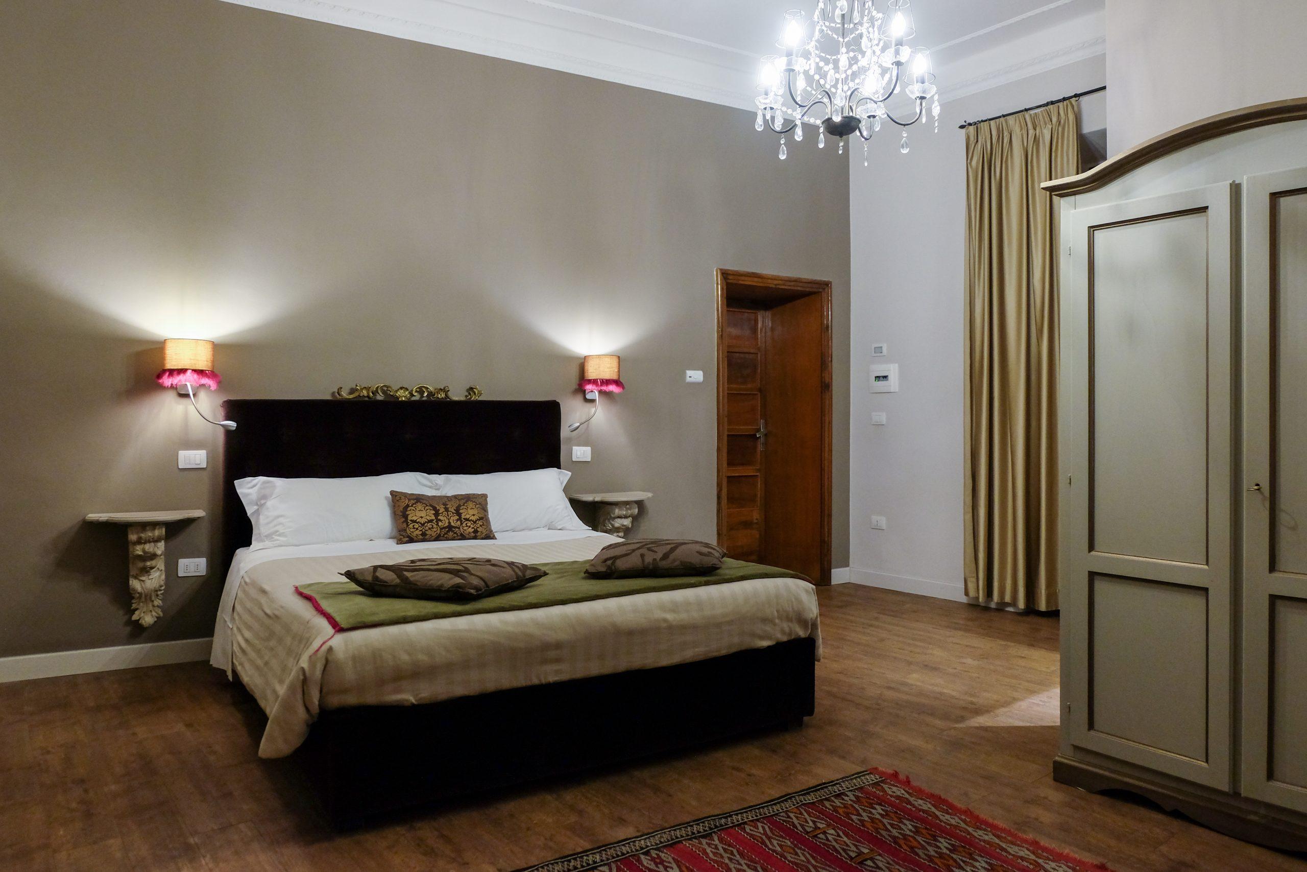 Camera matrimoniale deluxe letto