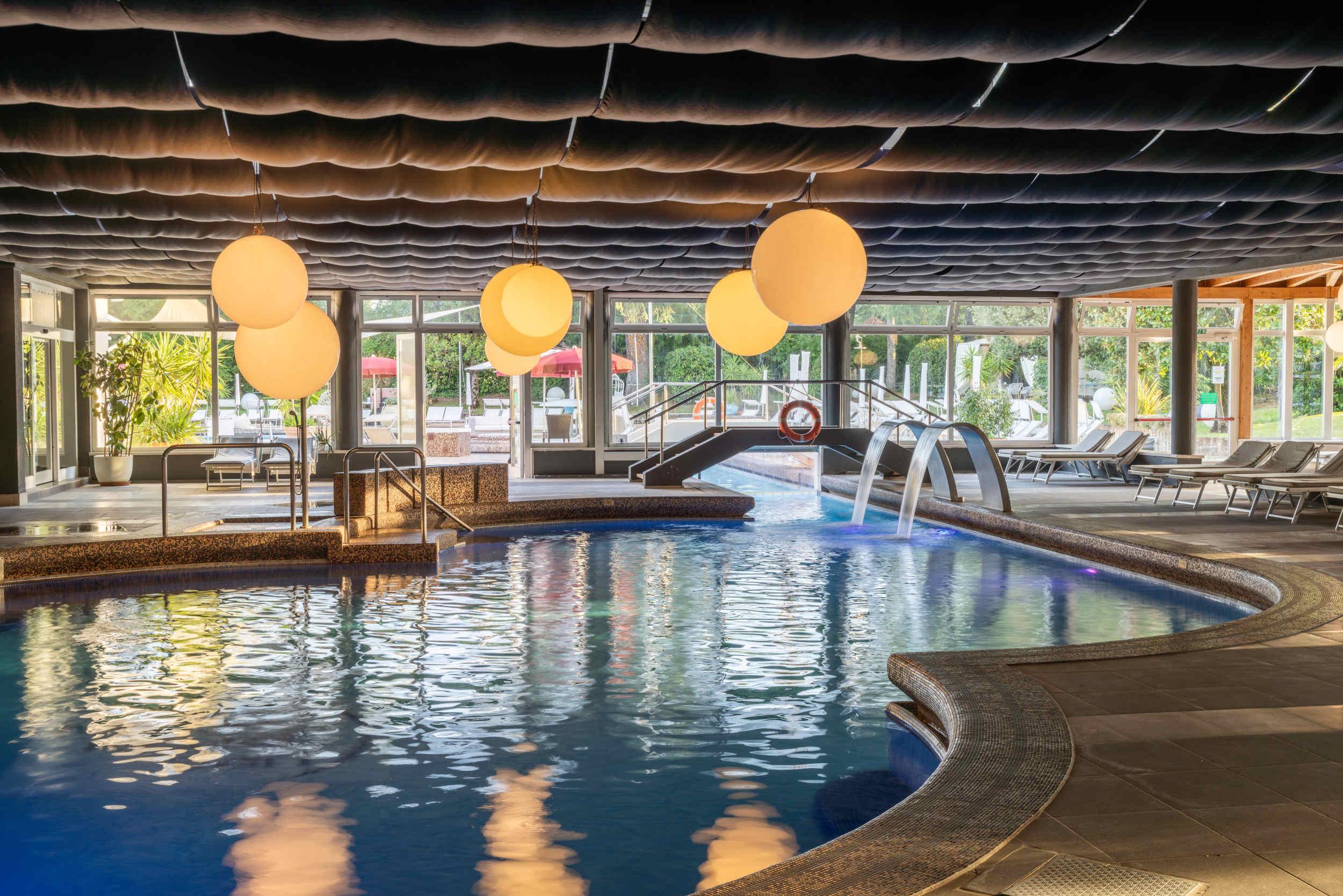 Piscine termali esterne con vista sul parco