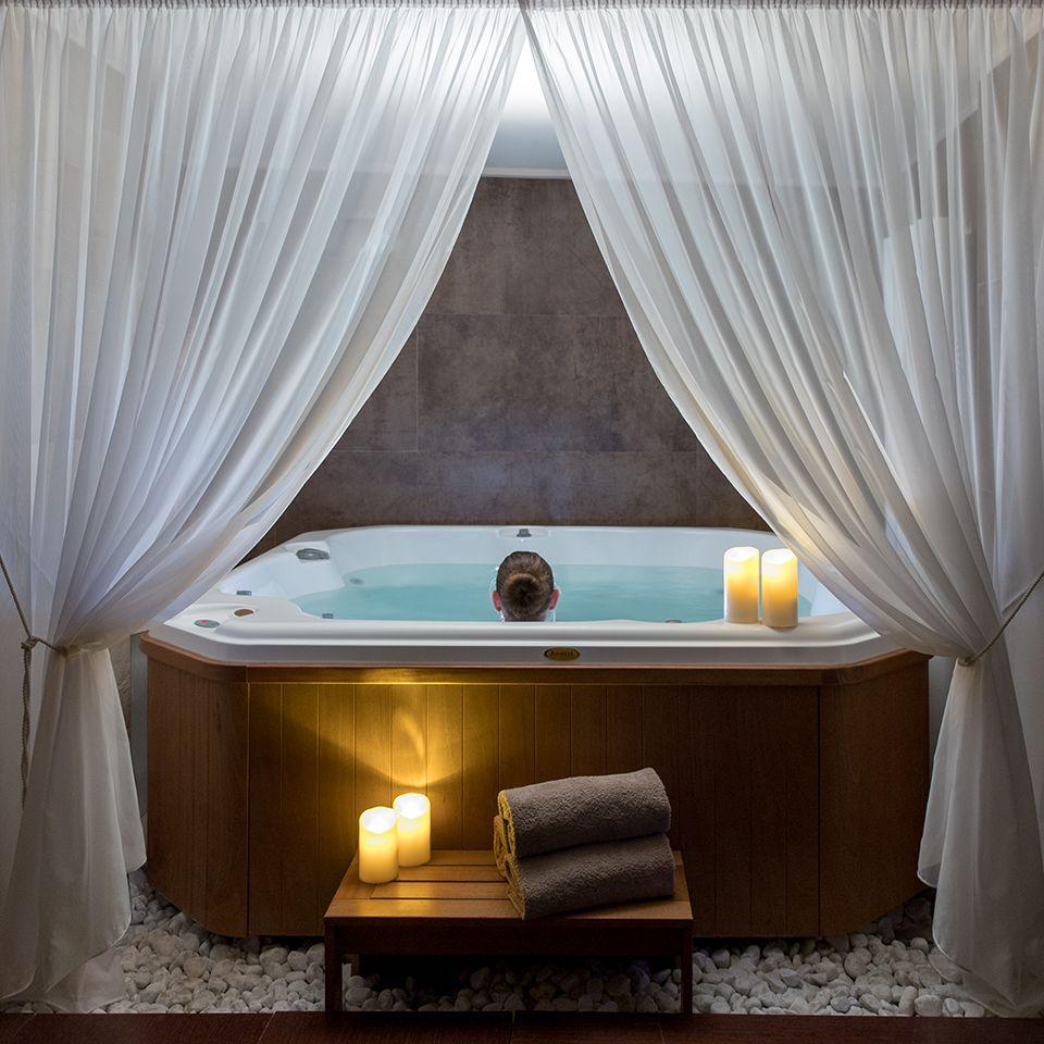 Seta Spa Vista - docce cromo-terapiche con luce soffusa