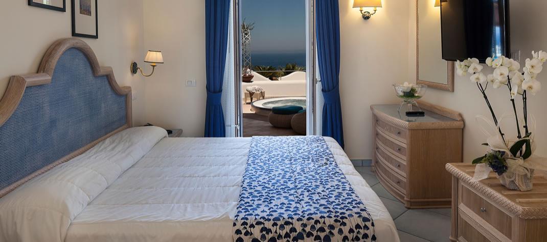 Camera doppia con vista mare