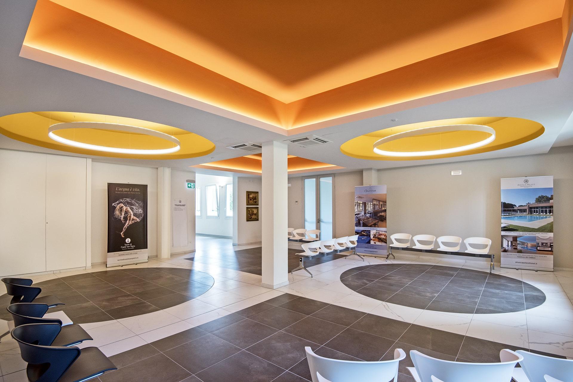 Atrio interno delle Terme di Castel San Pietro