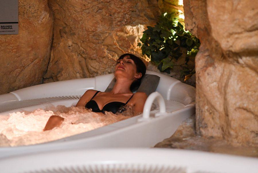 Balneoterapia in vasca termale