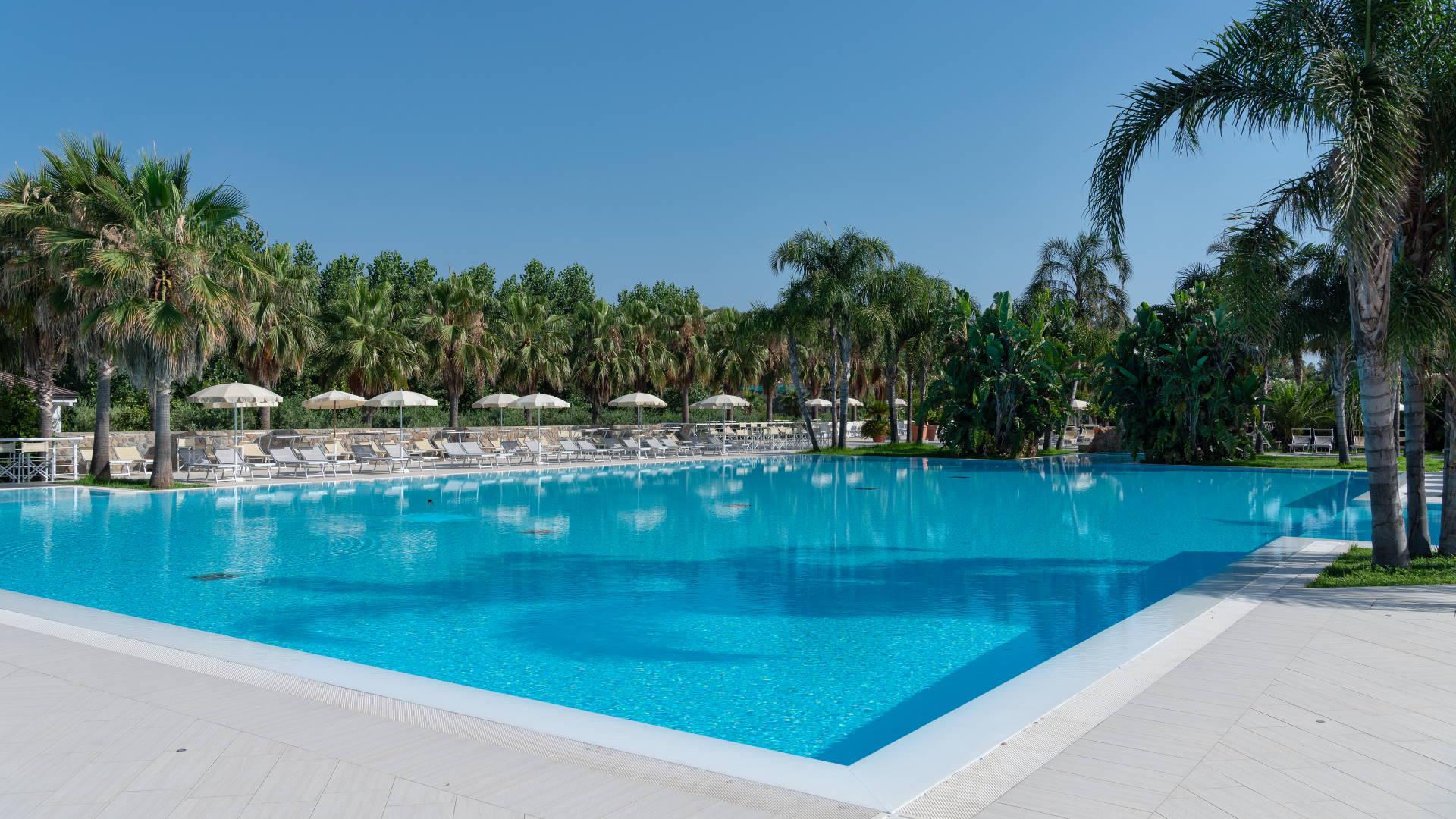 Piscine Oasi e Relax con solarium