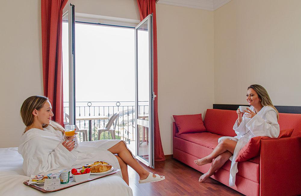 Suite con balcone vista mare