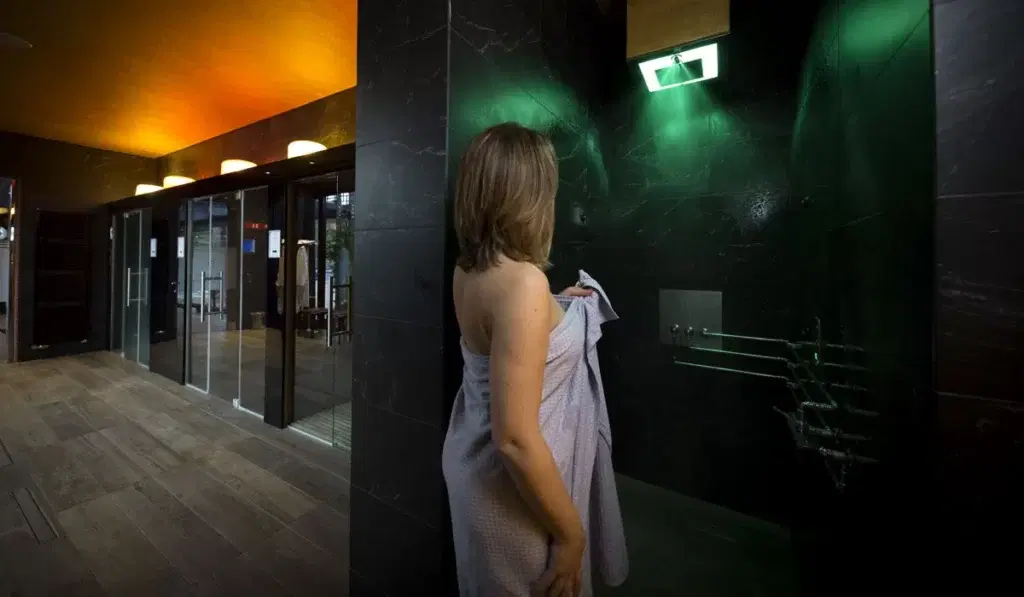 Doccia emozionale cromoterapia