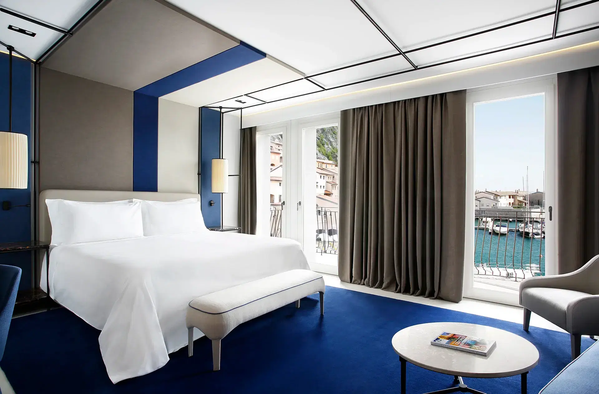 Camera deluxe dell'hotel a 5 stelle