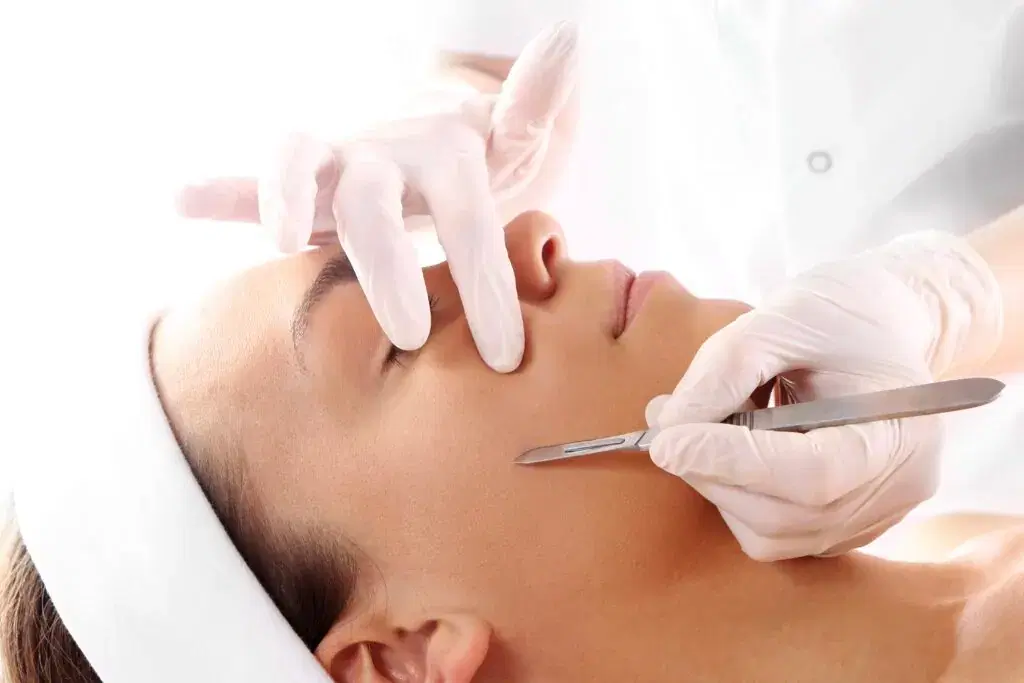 Dermaplaning e maschera purificante