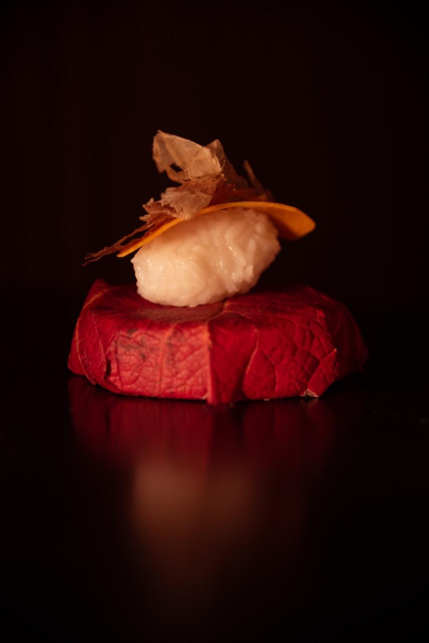 HT Cocktail Bar, bancone e vista interna