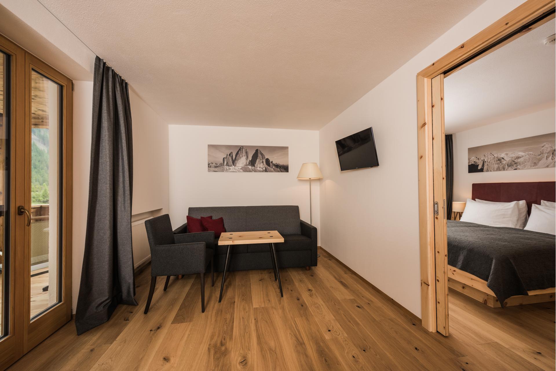 Junior Suite con balcone e vista sulla Cima dei Tre Scarperi