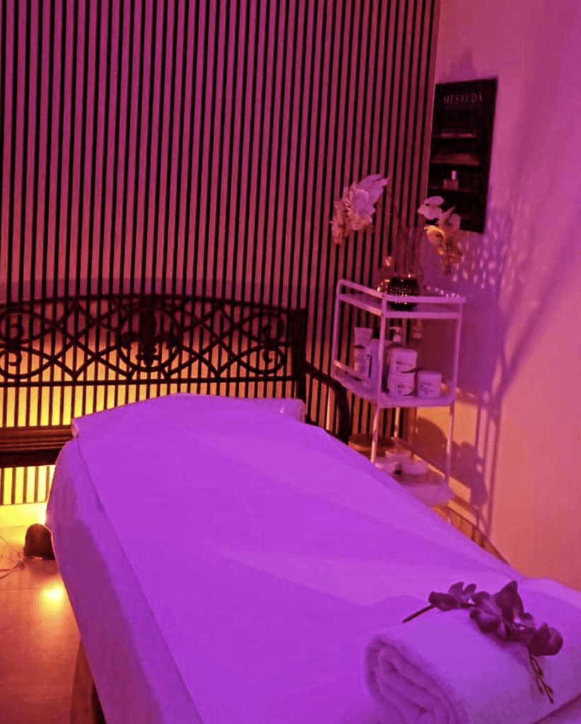 Vasca massaggi cromoterapica