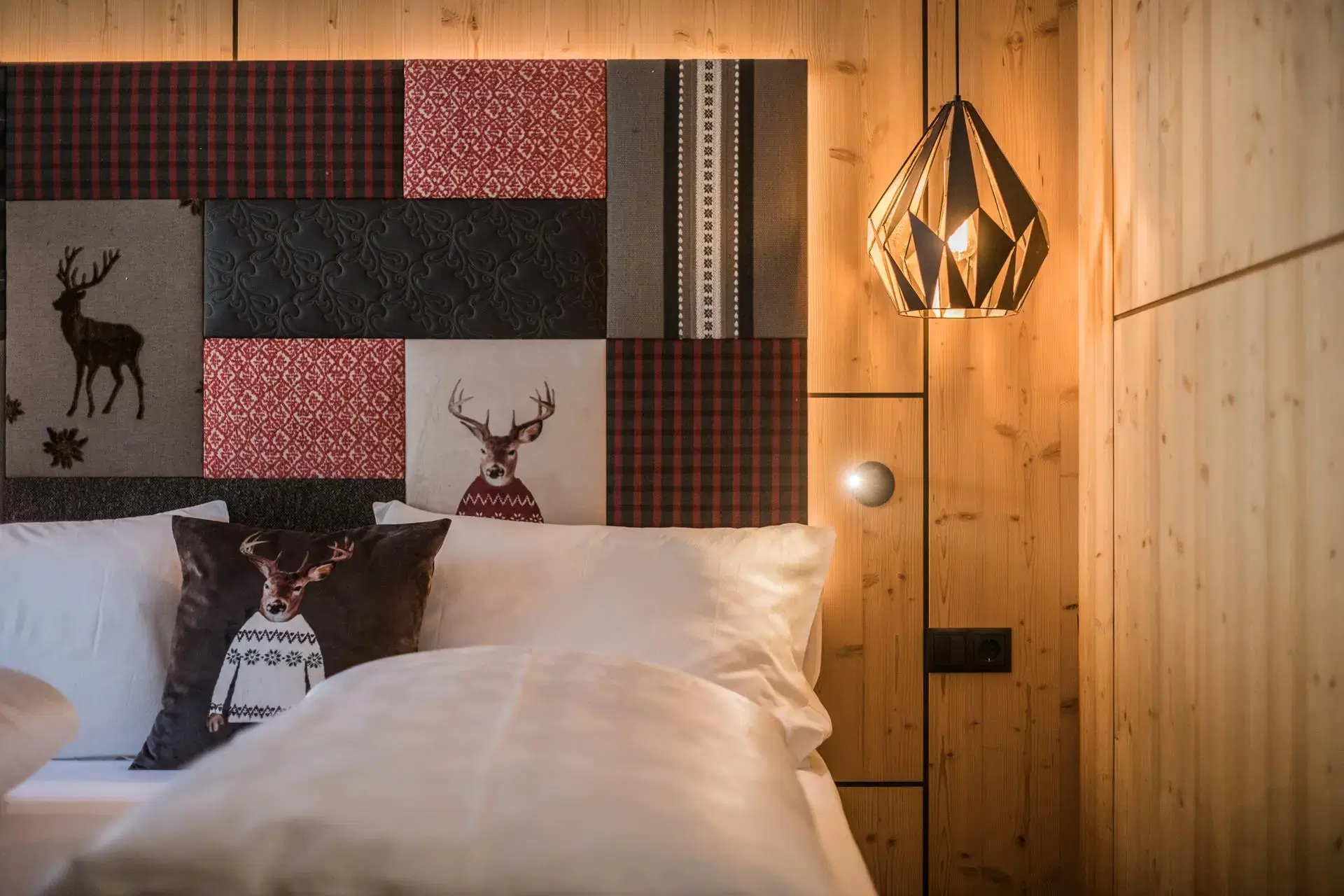 Camera dell'hotel in stile alpino