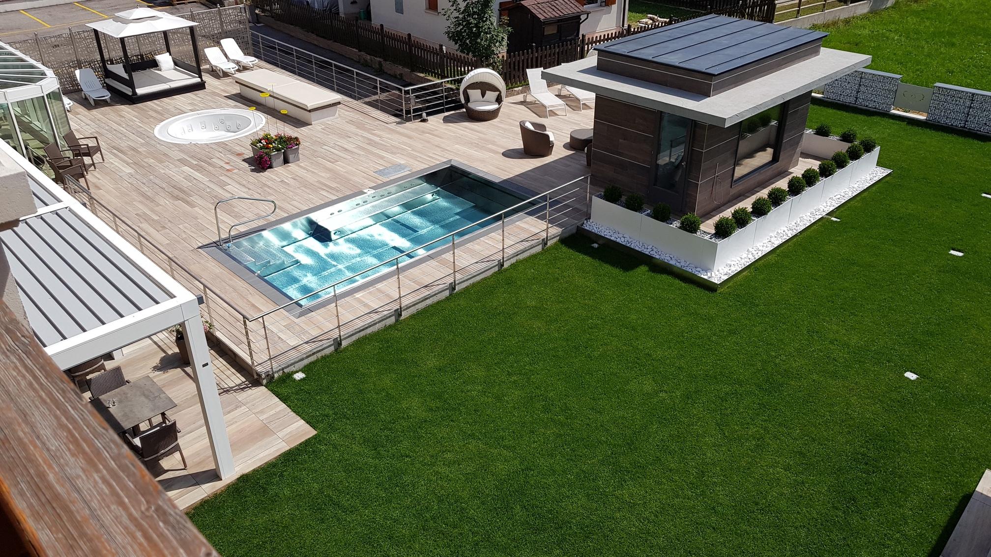 Sauna panoramica con vista Dolomiti