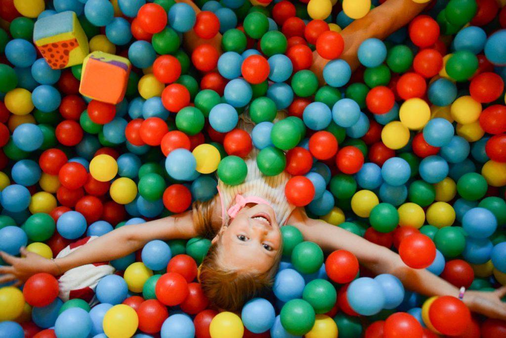 Area gioco colorata per bambini