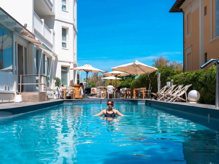 Piscina esterna riscaldata