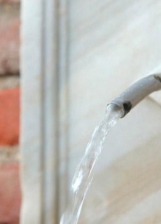 Fonte acqua Fontecchio