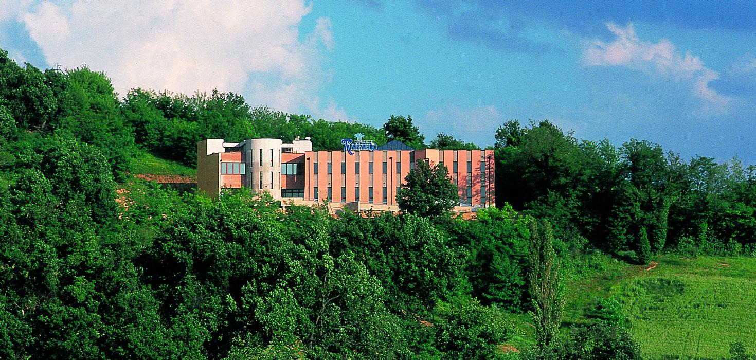 Piscina termale Terme di Raffaello